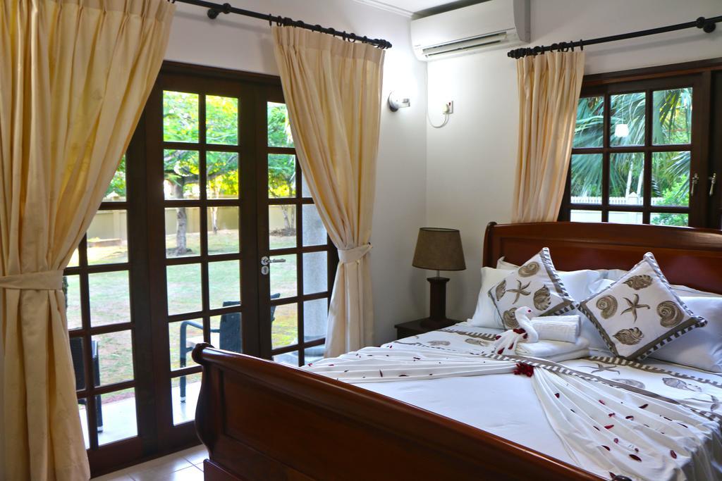 Villa Saint Sauveur Baie Sainte Anne Buitenkant foto